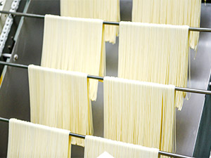 乐鱼体育:从山城烟火到全球飘香 重庆小面撬动千亿产业蓝海